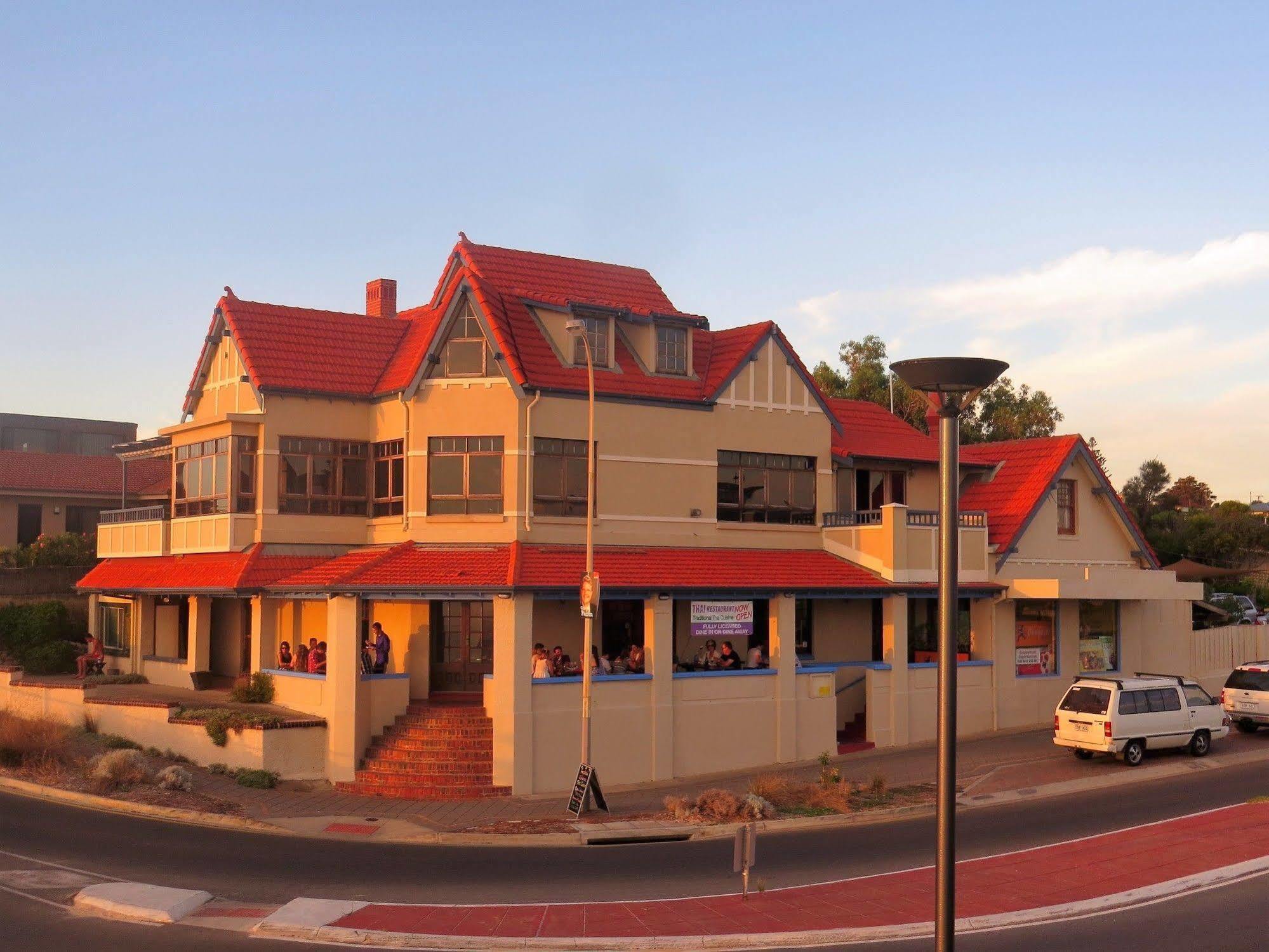 Mccloud House Apartment Port Noarlunga Exterior photo